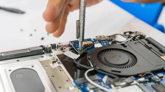 7 Expert Computer Repair Services Get Back to Business Quickly