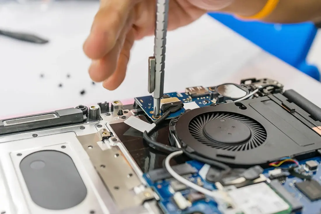 7 Expert Computer Repair Services: Get Back to Business Quickly